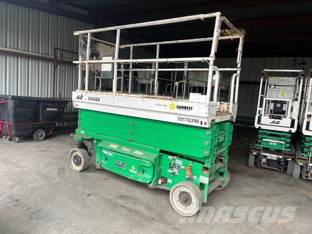JLG 3246ES Ножични работни платформи