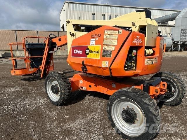 JLG 340AJ Съчленени стрелови подемници