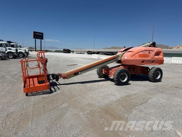 JLG 400S Телескопични повдигачи
