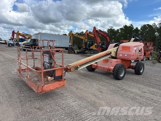 JLG 400S Телескопични повдигачи
