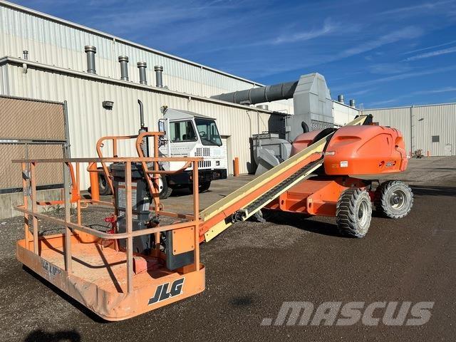 JLG 400S Телескопични повдигачи
