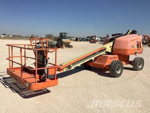 JLG 400S Телескопични повдигачи
