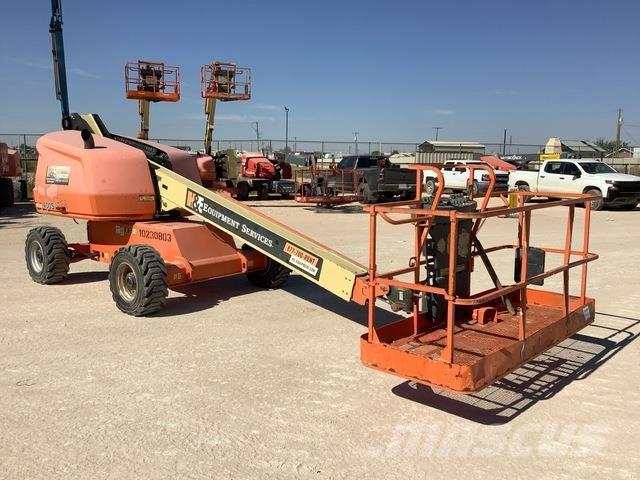 JLG 400S Телескопични повдигачи
