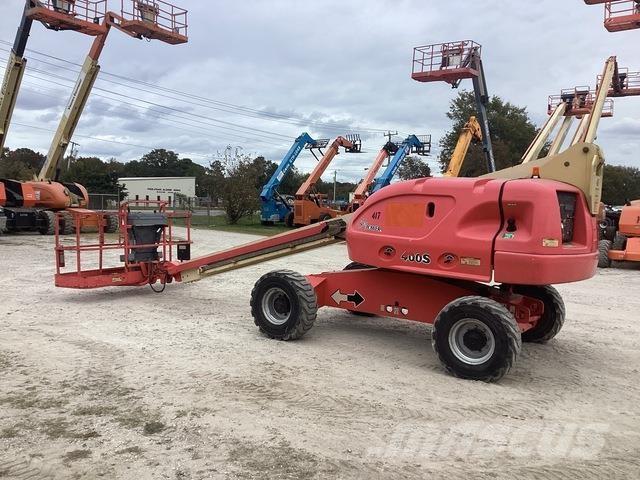 JLG 400S Телескопични повдигачи
