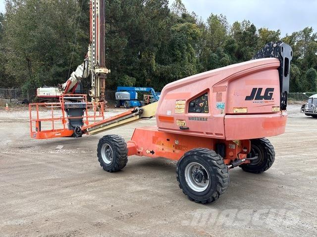 JLG 400S Телескопични повдигачи
