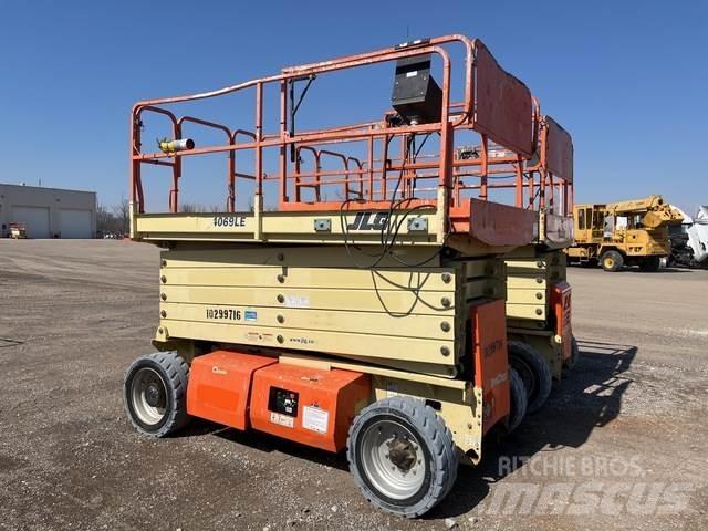 JLG 4069LE Ножични работни платформи