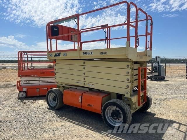 JLG 4069LE Ножични работни платформи