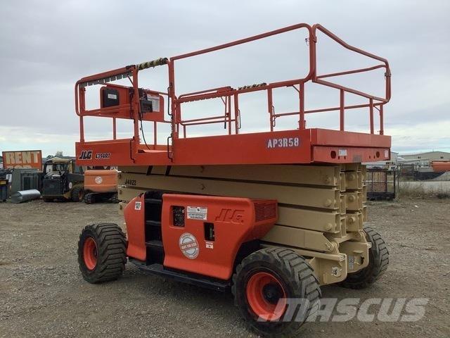 JLG 4394 RT Ножични работни платформи