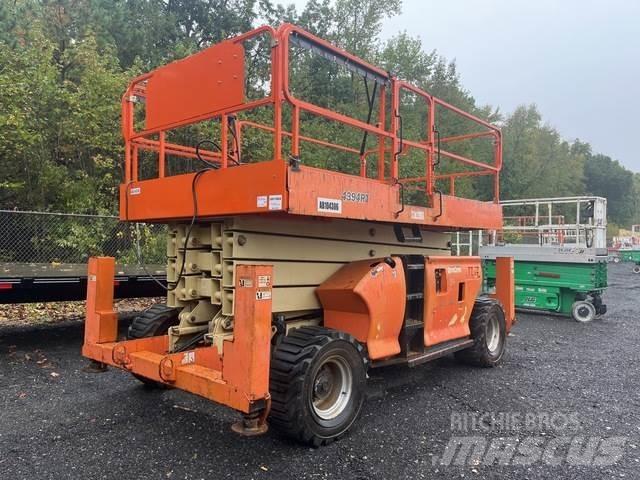 JLG 4394RT Ножични работни платформи
