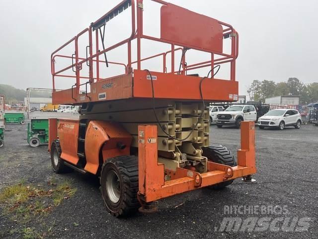 JLG 4394RT Ножични работни платформи