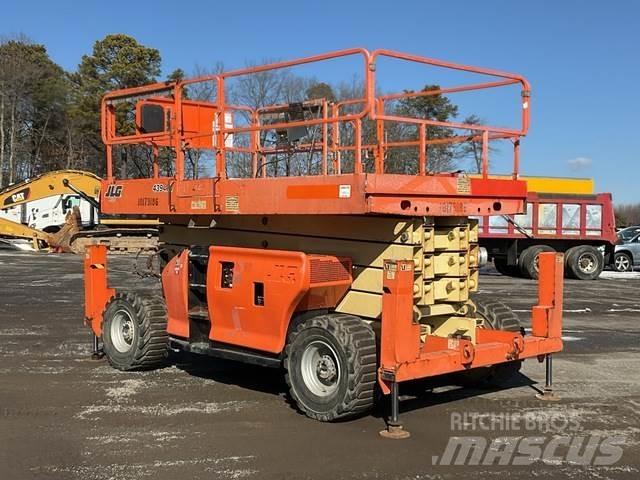 JLG 4394RT Ножични работни платформи