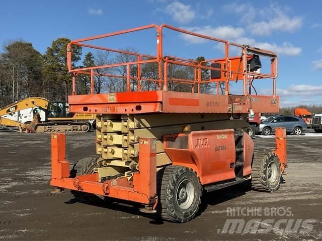 JLG 4394RT Ножични работни платформи