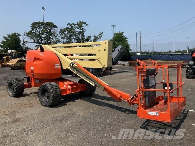 JLG 450A Съчленени стрелови подемници
