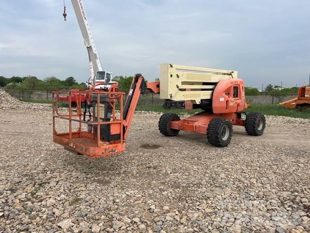 JLG 450AJ Съчленени стрелови подемници
