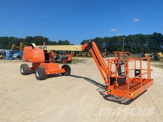 JLG 460SJ Телескопични повдигачи
