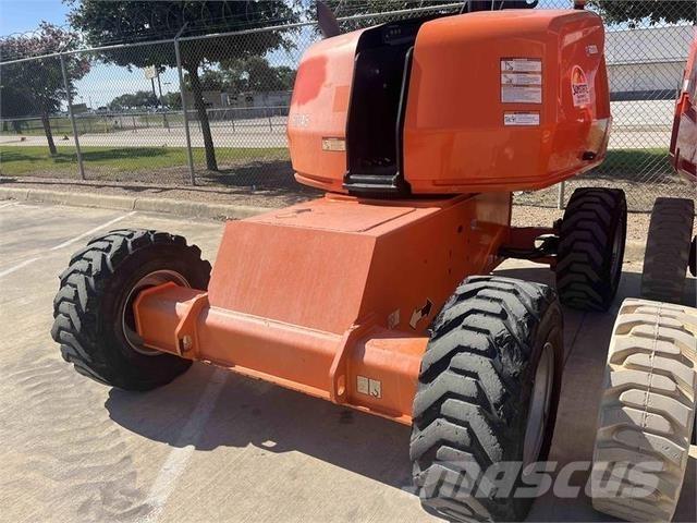 JLG 460SJ Телескопични повдигачи
