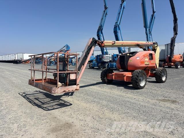 JLG 600AJ Съчленени стрелови подемници