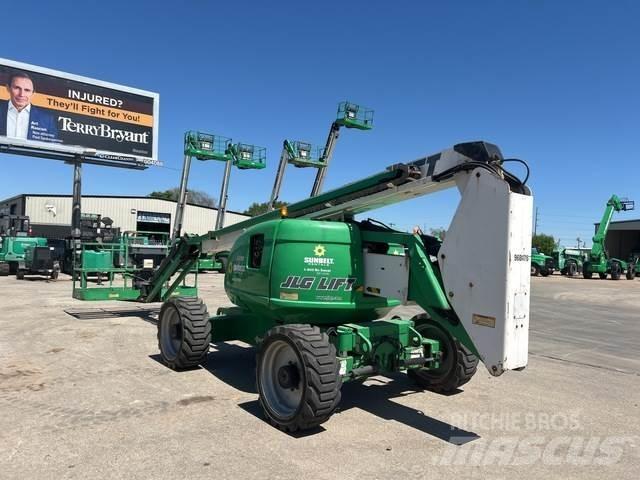 JLG 600AJ Съчленени стрелови подемници