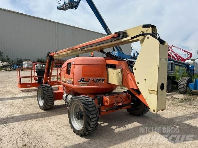 JLG 600AJ Съчленени стрелови подемници