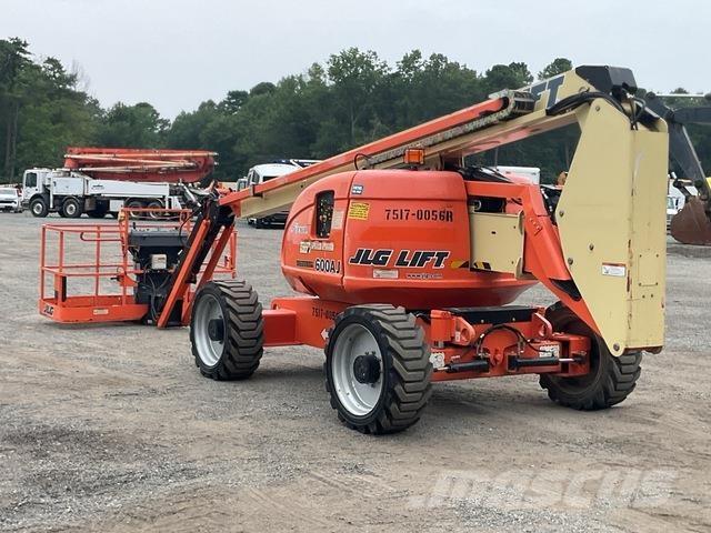 JLG 600AJ Съчленени стрелови подемници