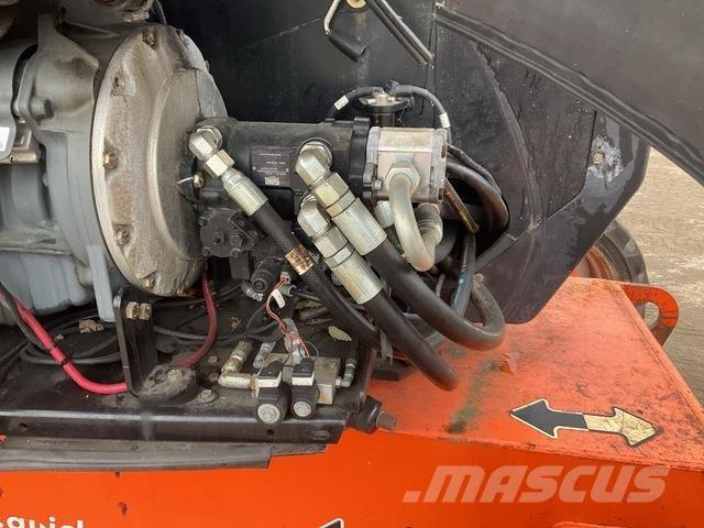 JLG 600AJ Съчленени стрелови подемници