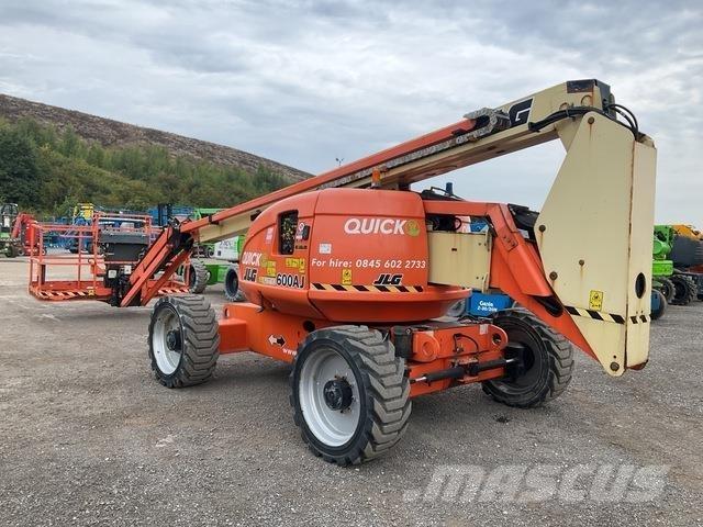JLG 600AJ Съчленени стрелови подемници