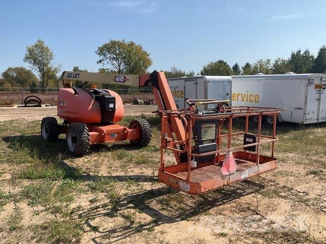 JLG 600AJ Съчленени стрелови подемници