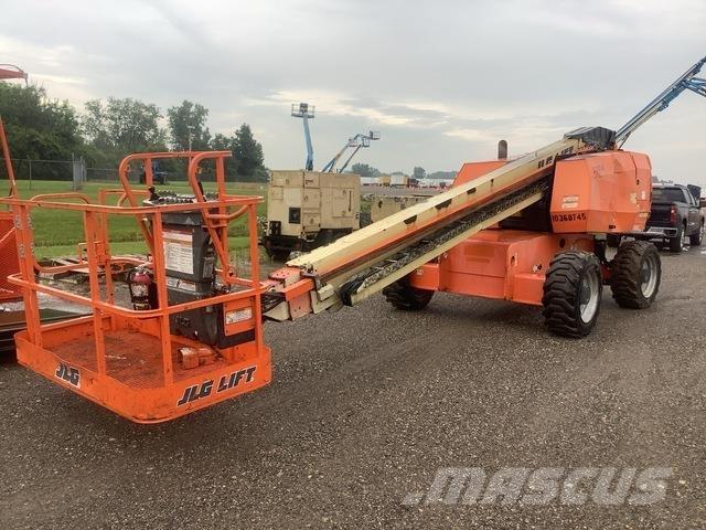 JLG 600S Телескопични повдигачи
