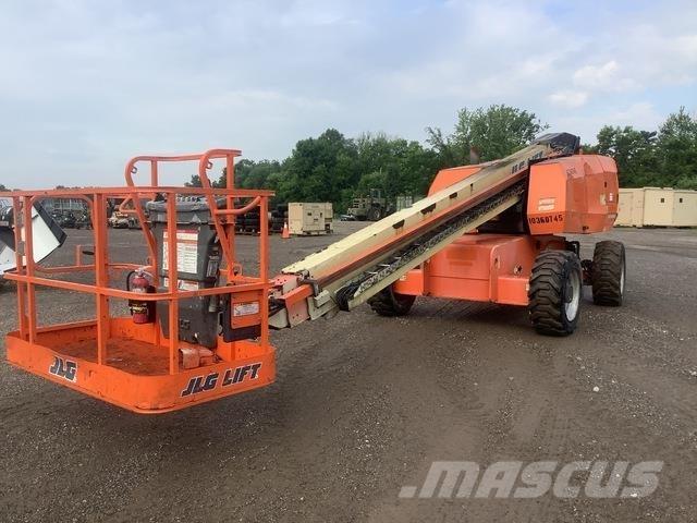 JLG 600S Телескопични повдигачи
