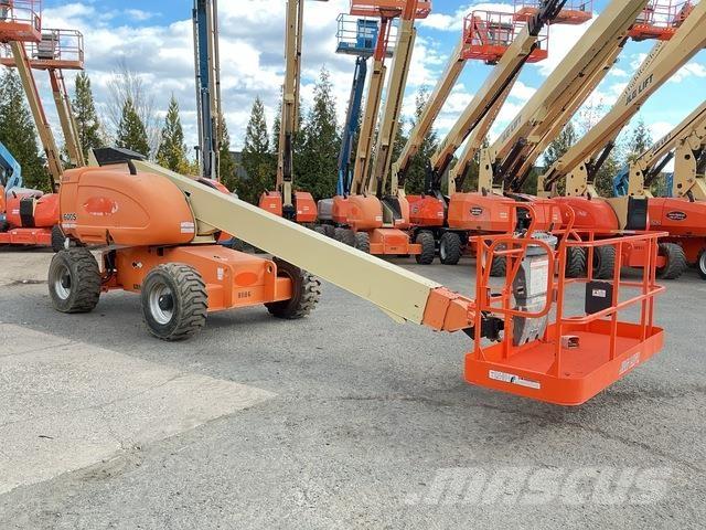 JLG 600S Телескопични повдигачи
