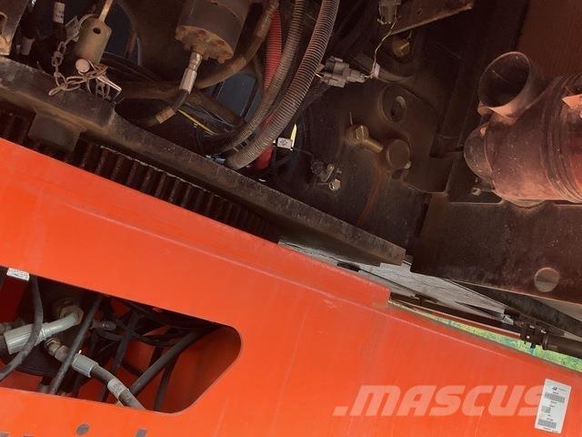 JLG 660SJ Телескопични повдигачи
