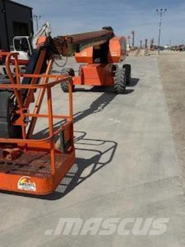 JLG 660SJ Телескопични повдигачи
