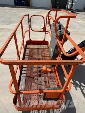 JLG 660SJ Телескопични повдигачи
