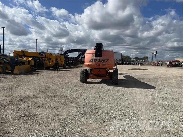 JLG 660SJ Телескопични повдигачи
