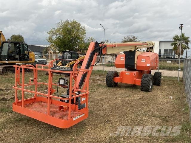 JLG 800 AJ Съчленени стрелови подемници