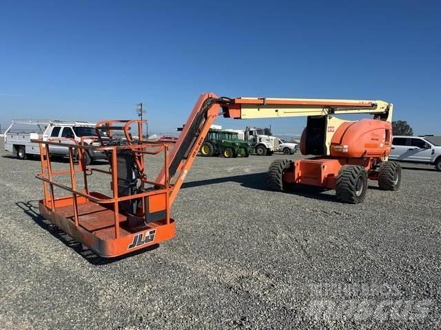 JLG 800AJ Съчленени стрелови подемници