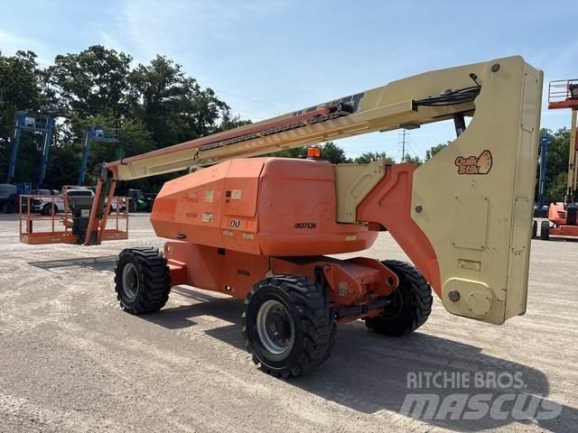 JLG 800AJ Съчленени стрелови подемници