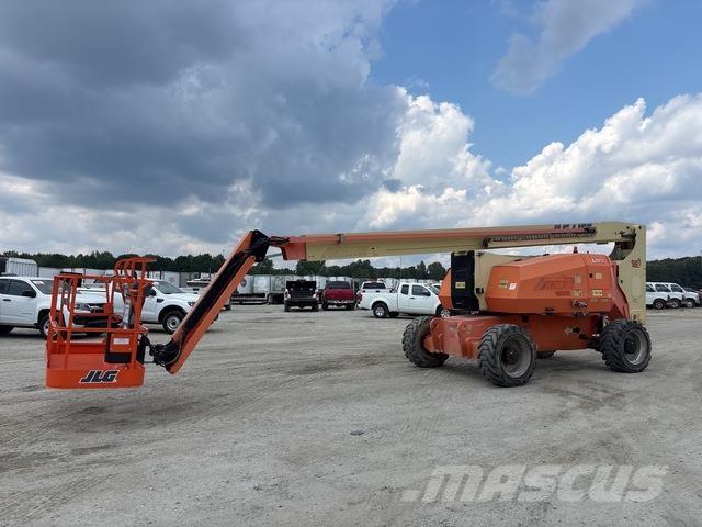 JLG 800AJ Съчленени стрелови подемници