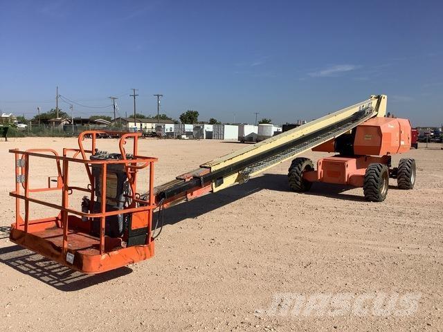 JLG 800S Телескопични повдигачи
