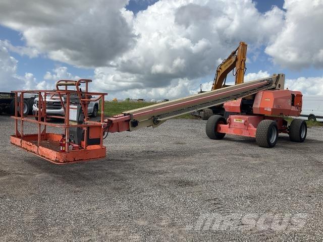 JLG 800S Телескопични повдигачи

