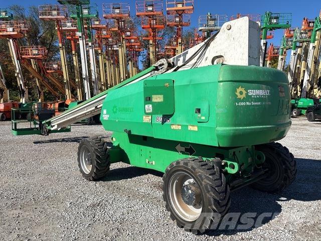 JLG 800S Телескопични повдигачи
