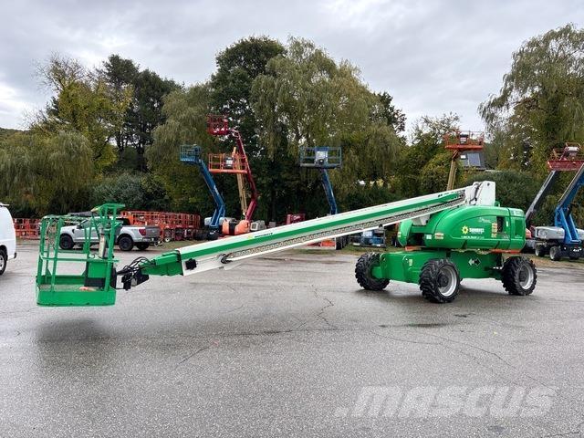 JLG 800S Телескопични повдигачи
