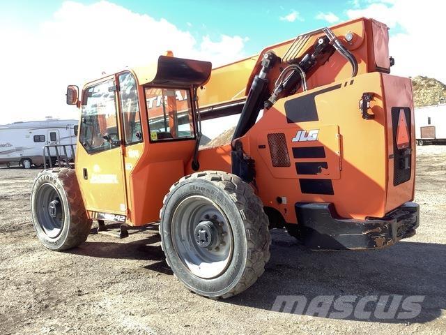 JLG 8042 Телескопични товарачи