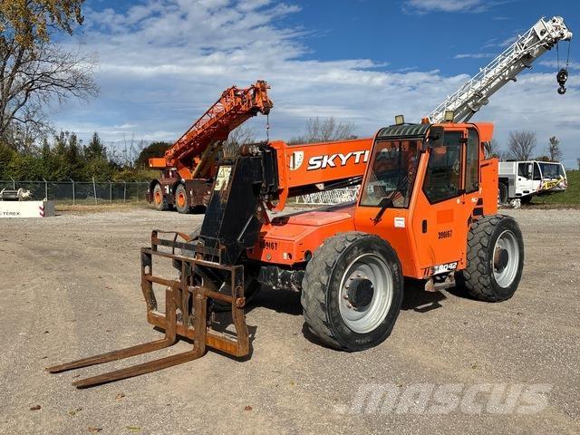 JLG 8042 Телескопични товарачи