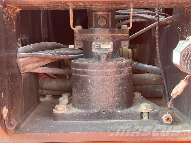 JLG 860SJ Телескопични повдигачи
