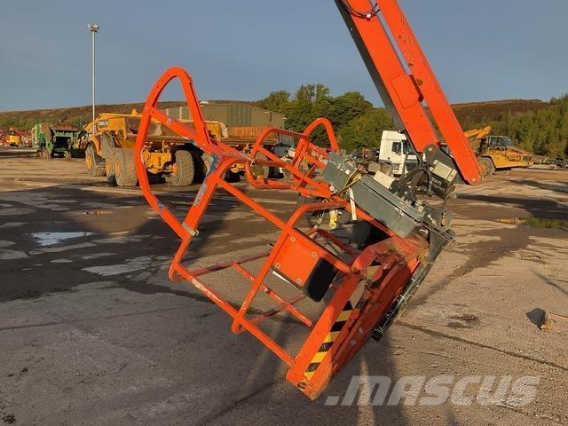 JLG 860SJ Съчленени стрелови подемници