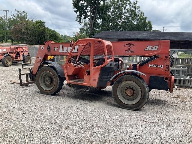 JLG 944E-42 Телескопични товарачи