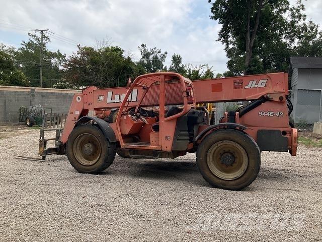 JLG 944E-42 Телескопични товарачи