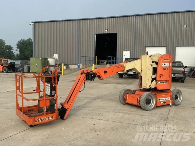 JLG E3000AJP Съчленени стрелови подемници