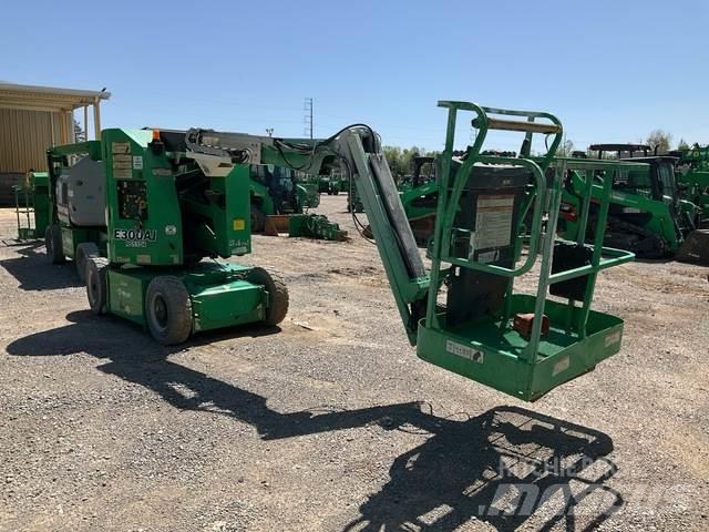 JLG E300AJ Съчленени стрелови подемници